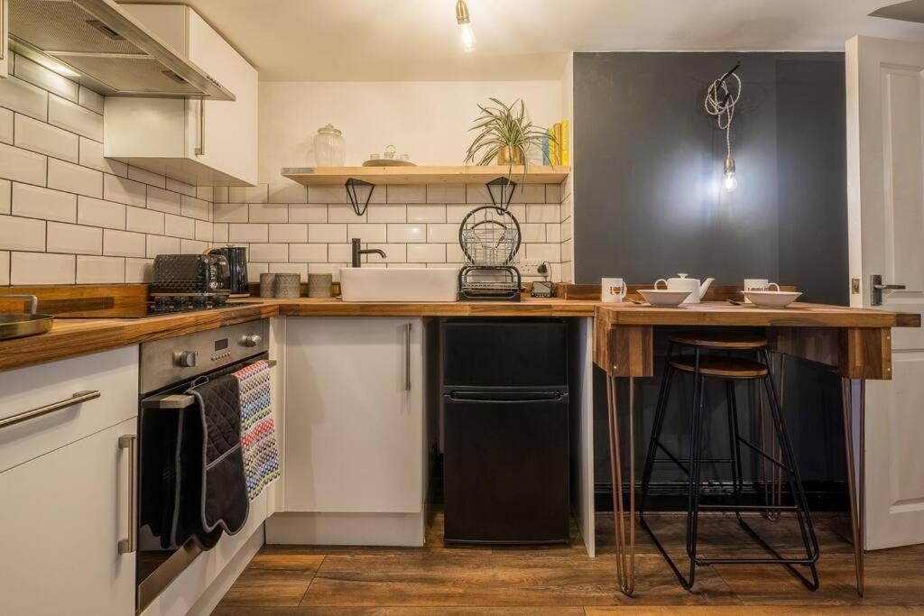 Modern 1-Bed Central Apartment With Outside Space Brighton Exteriör bild